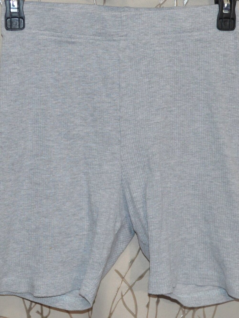 Shorts DIVIDED from H&M, size M, practically new